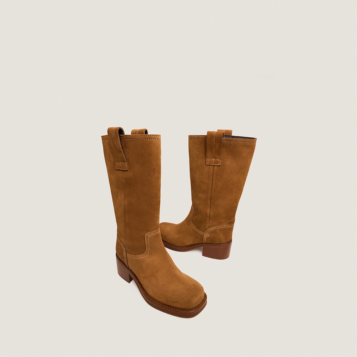 Round-toe boots in tobacco split leather | BICHETTE