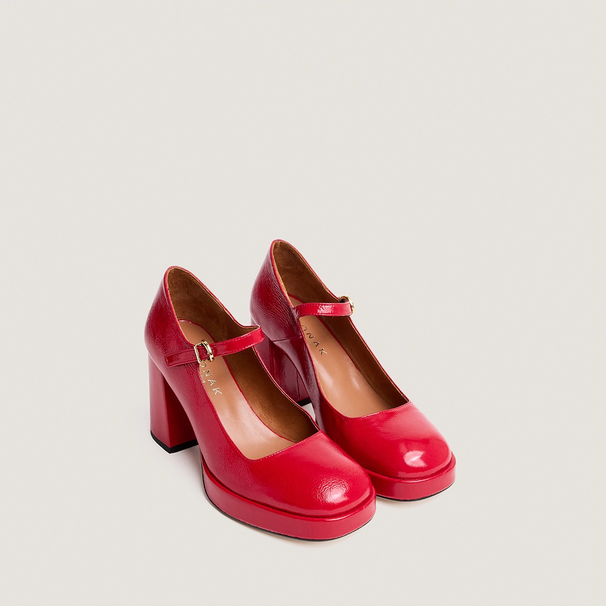 Platform Mary Janes with rounded toes Patent crinkled leather in berry red | VERITOX