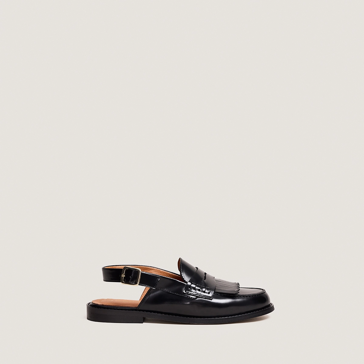 Open-back loafers Glossy leather in black | AUDELLE