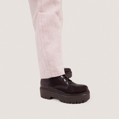 Lace-up boots in dark brown leather | robbo