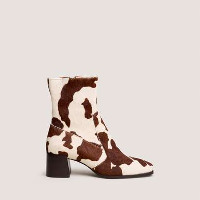 Oval-toe ankle boots in brown cowhide pony hair | argentat