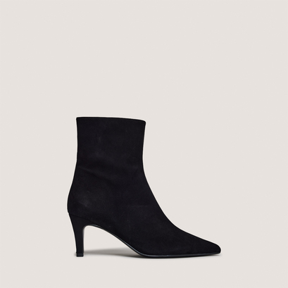 Stiletto-heel ankle boots in black suede | diemina