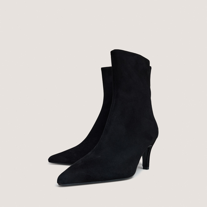 Stiletto-heel ankle boots in black suede | diemina