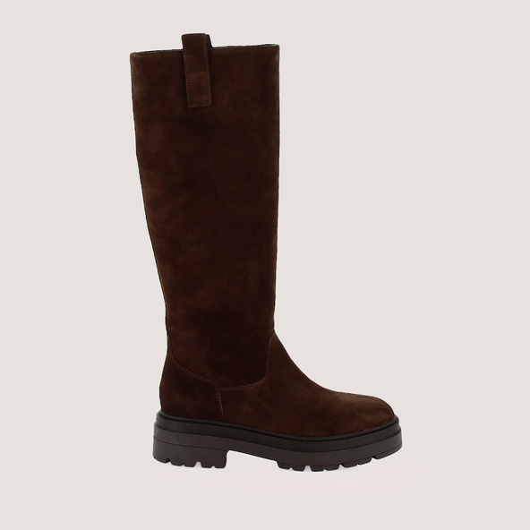 Boots with lug soles in dark brown suede | PICUSSIA