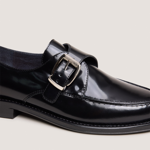 Buckle loafers in black glazed leather | DIXA