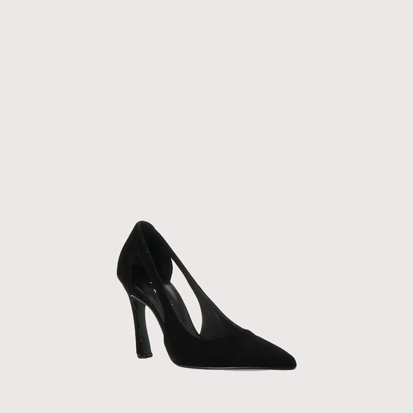 Pointed-Toe Pumps in black velvet | DEDGAR