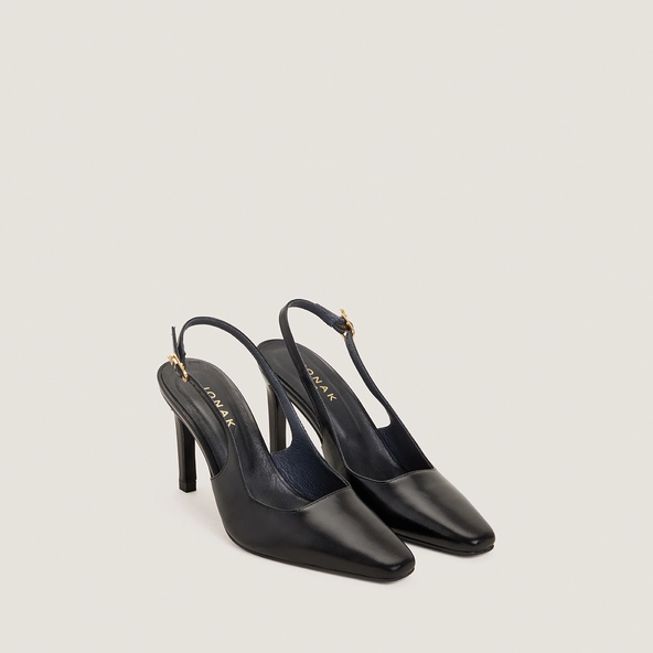 Pointed-Toe Slingback Pumps in black leather | DOUD