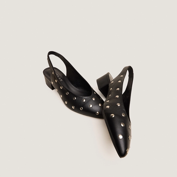 Pointed-toe ballerinas with studs in black leather | VINCENT