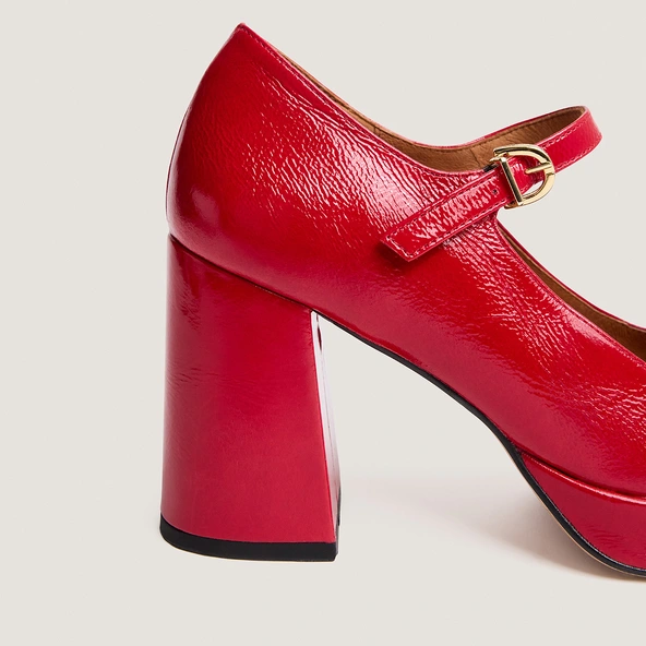 Platform Mary Janes with rounded toes Patent crinkled leather in berry red | VERITOX