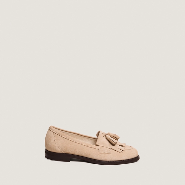 Tasseled loafers in ivory split leather | NELLE