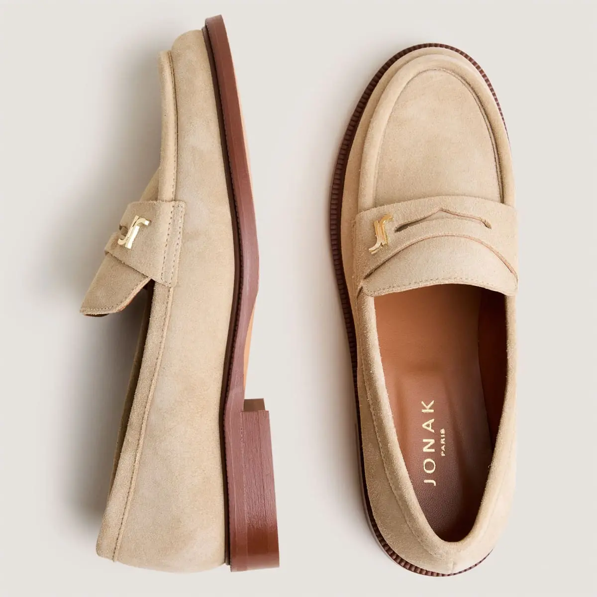 Round-toe monogram loafers in sand split leather | DUEDI