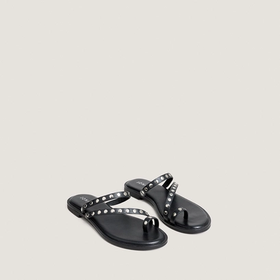 Flat sandals with thin straps in black leather | WICKET