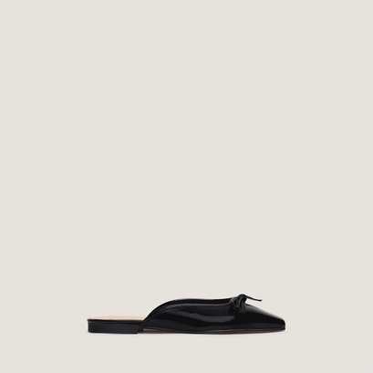 Laced mules in black pleated patent leather | niccolo
