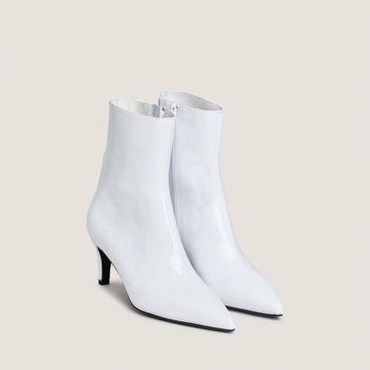 Ankle boots with slim heels in white pleated patent leather | diemina