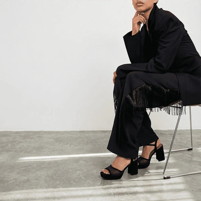 High-heeled platform sandals in black suede and mesh | vapo
