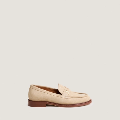 Round-toe monogram loafers in sand split leather | duedi