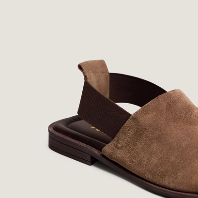 Elastic-strap sandals in taupe split leather | joy