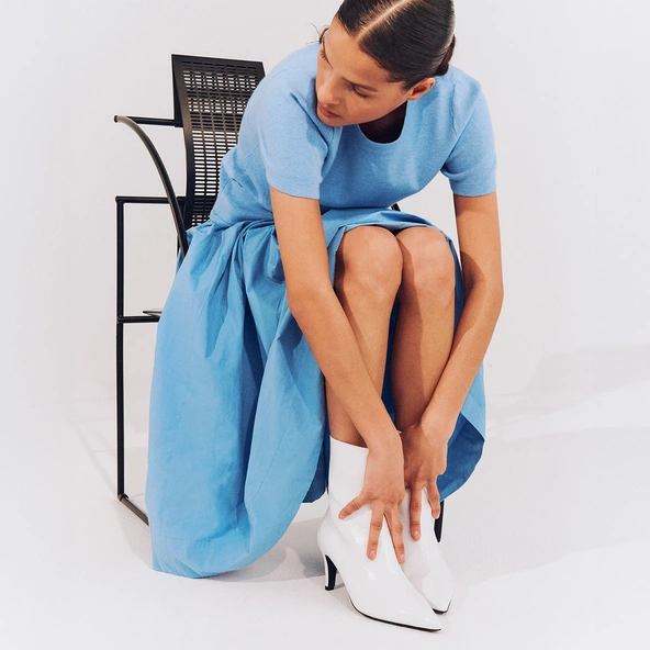 Ankle boots with slim heels in white pleated patent leather | DIEMINA