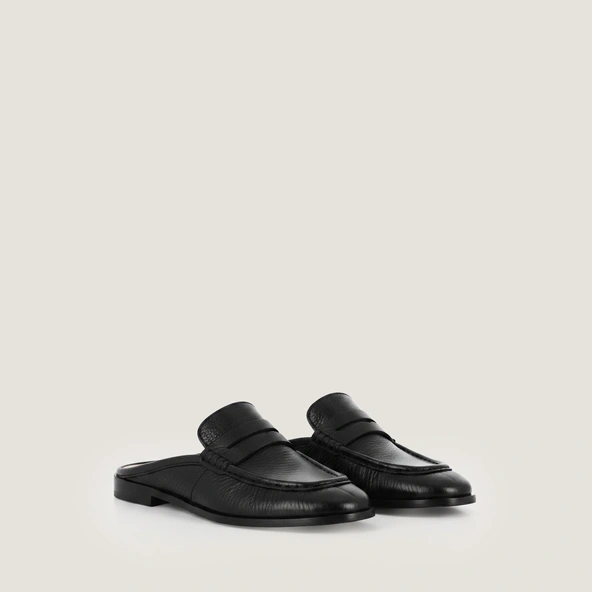 Backless loafers in black distressed leather | DEAUVILLE