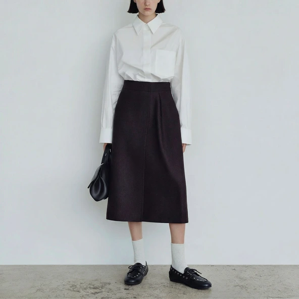 Studded lace-up loafers in black leather | LENA