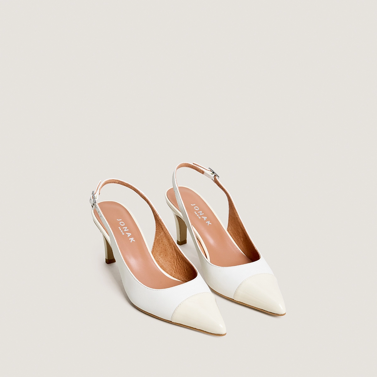 Slingback pumps in ecru leather and patent leather | DESTELLE
