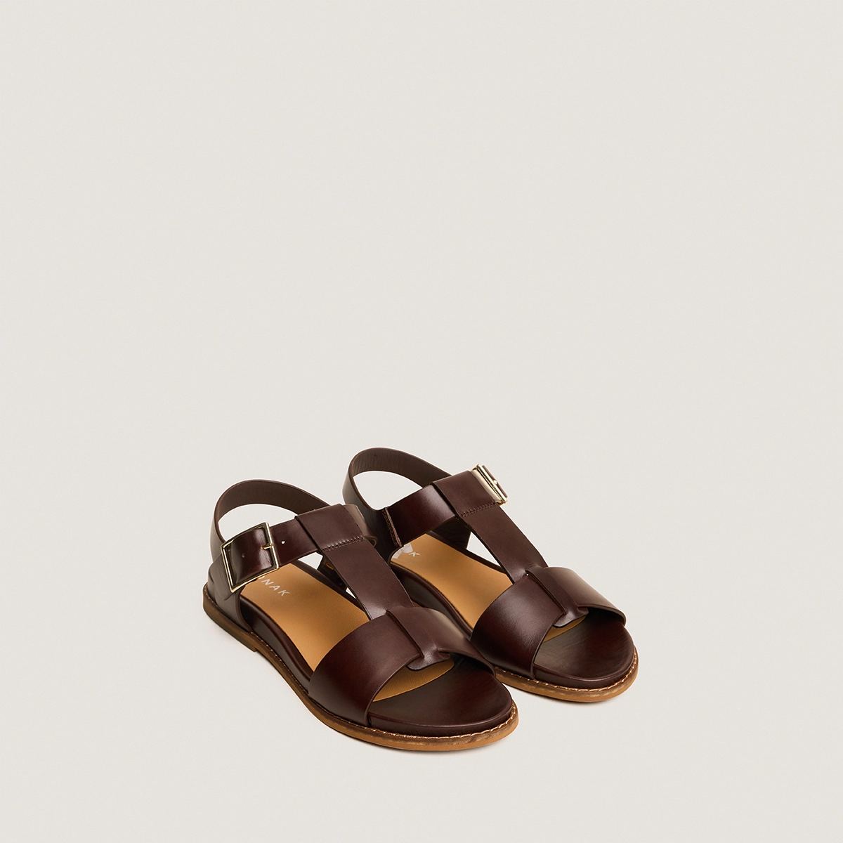 Adjustable sandals with large buckles in reddish-brown leather | ACCOCA