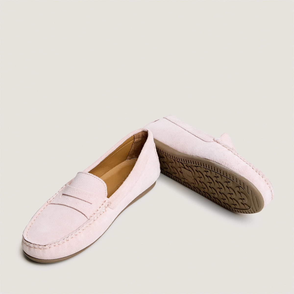 Square-toe loafers in pale pink split leather | LIV