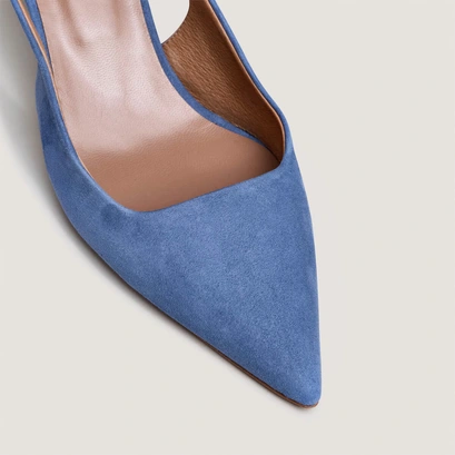 Pointed-toe pumps in steel blue suede | diamantine