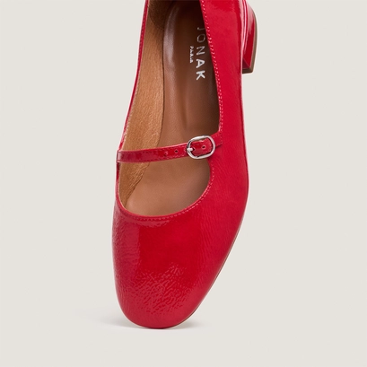 Square-toed ballet flats in berry red  pleated patent leather | div