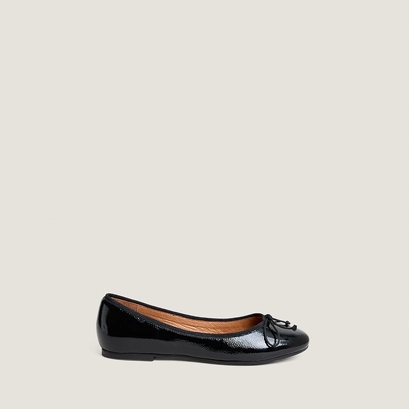 Lace-up ballet flats black