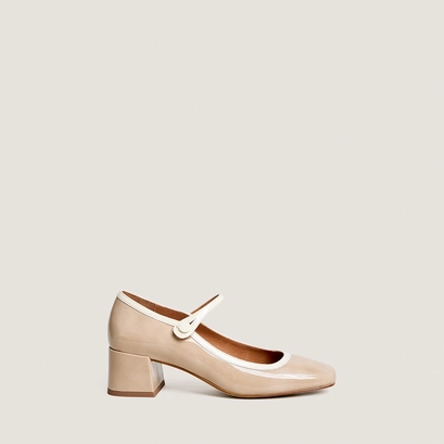 Square-toe heeled mary janes in beige and ecru patent leather | donzai