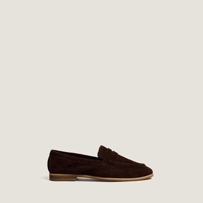 Round-toe flat loafers in brown suede | aca