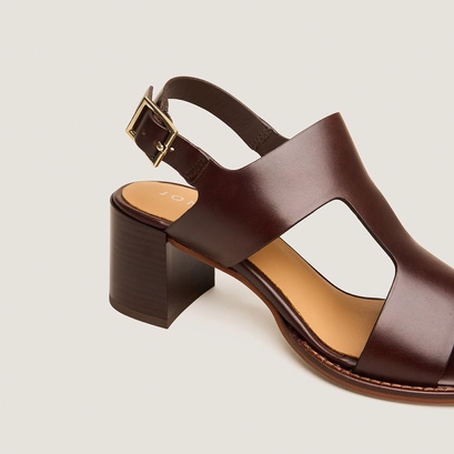 Heeled sandals with adjustable buckles in red-brown leather | alexandra