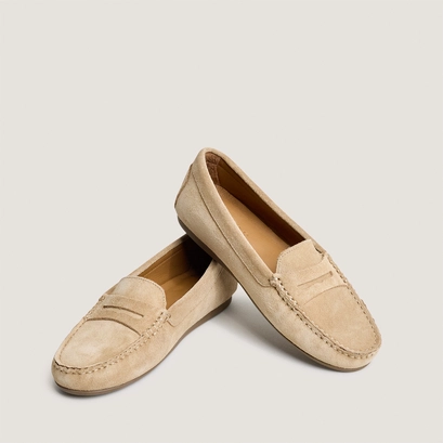 Square-toe loafers in beige split leather | liv