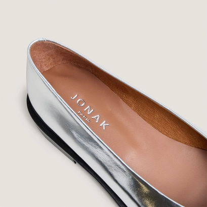 Round-toe low-heel ballet flats silver