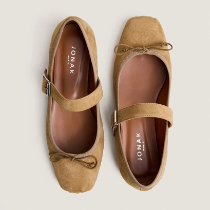 Lace-up ballet flats with straps in honey suede | dominante