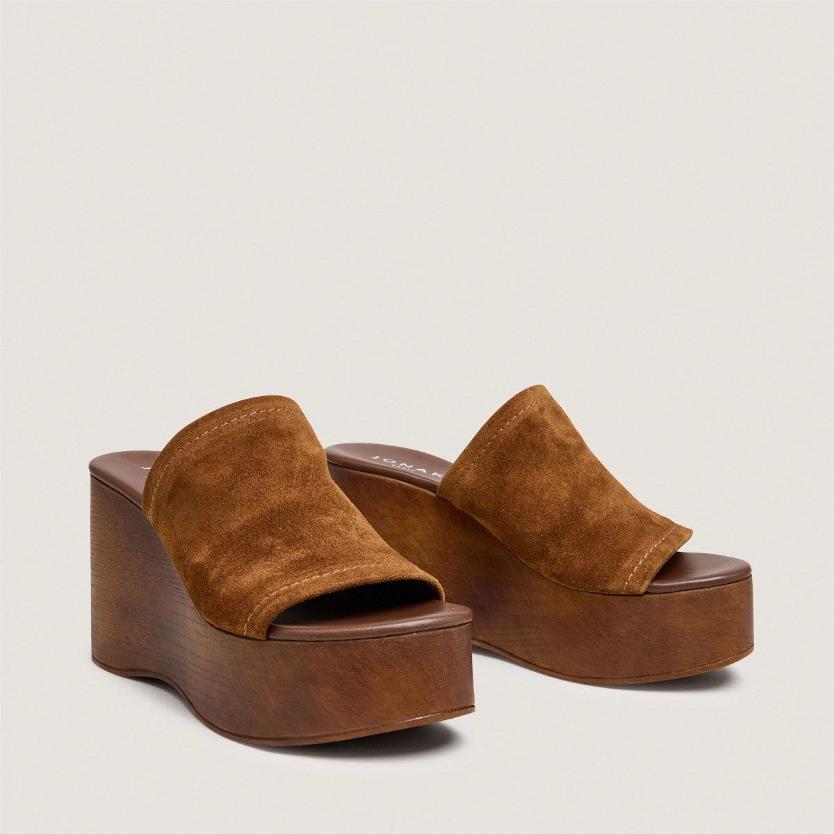 Heeled wedge mules in cognac split leather | ESMEE