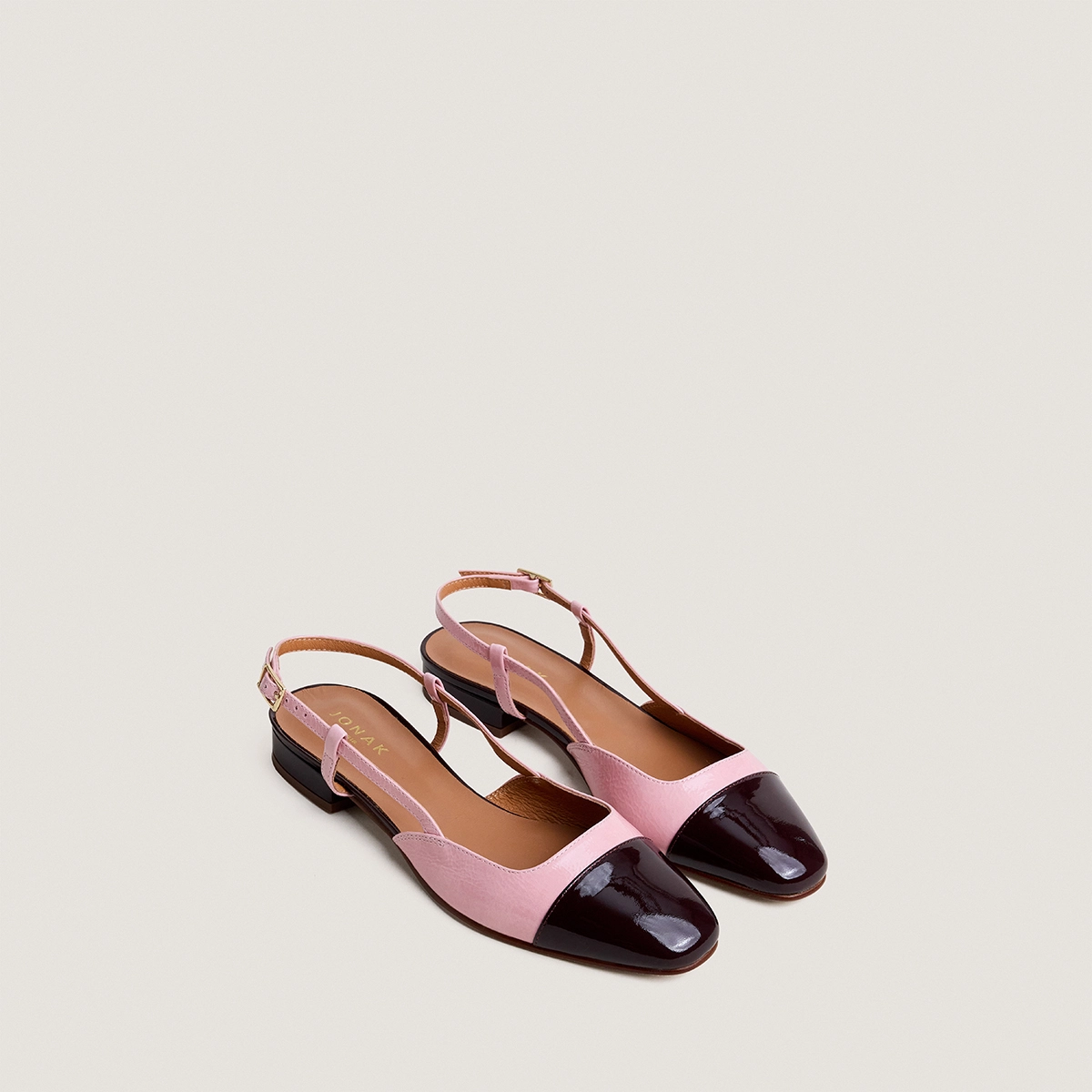 Sligbacks ballet flats in burgundy patent leather and petal pink pleated patent leather | DHAPOU