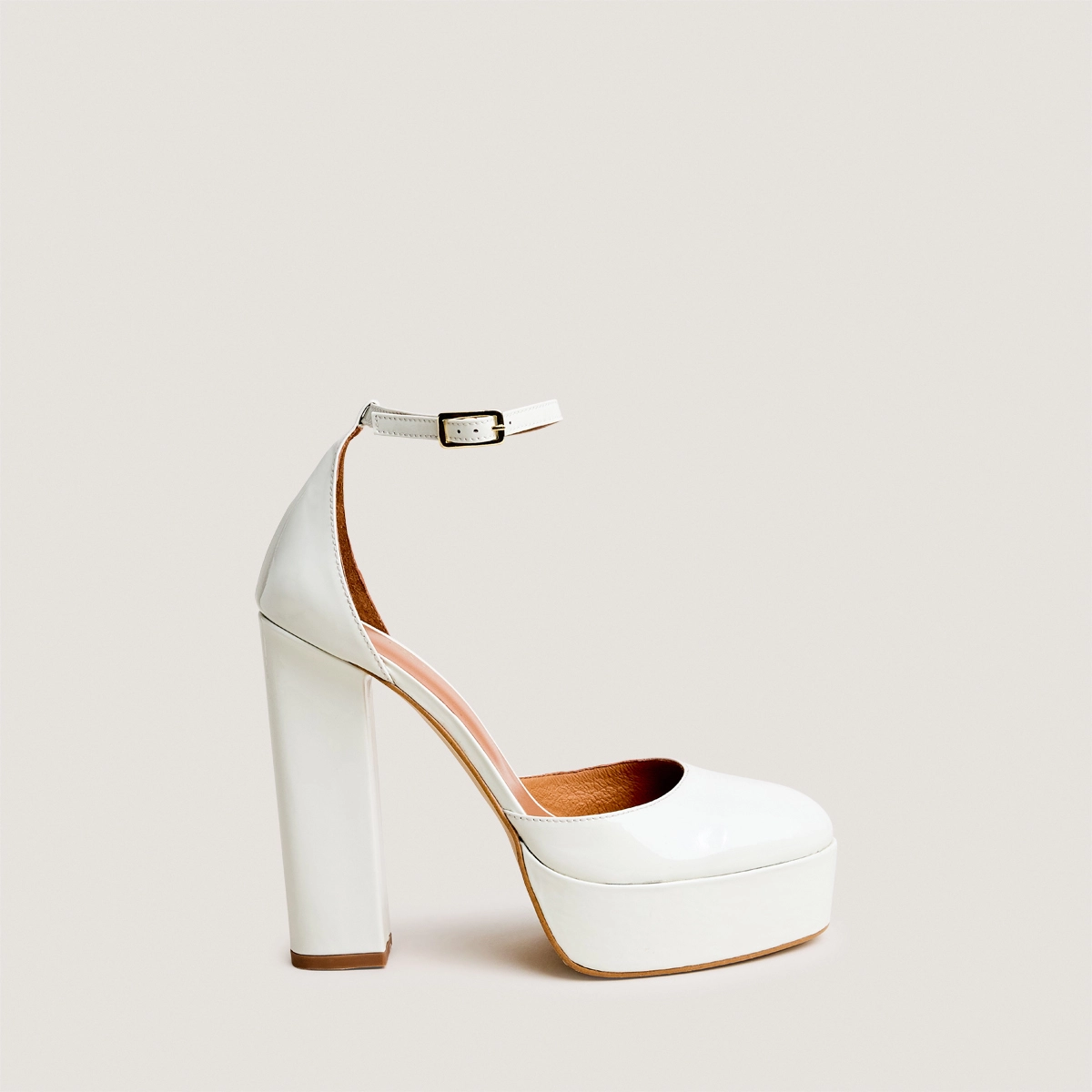 Platform high-heel Mary Janes in ecru patent leather | voeu