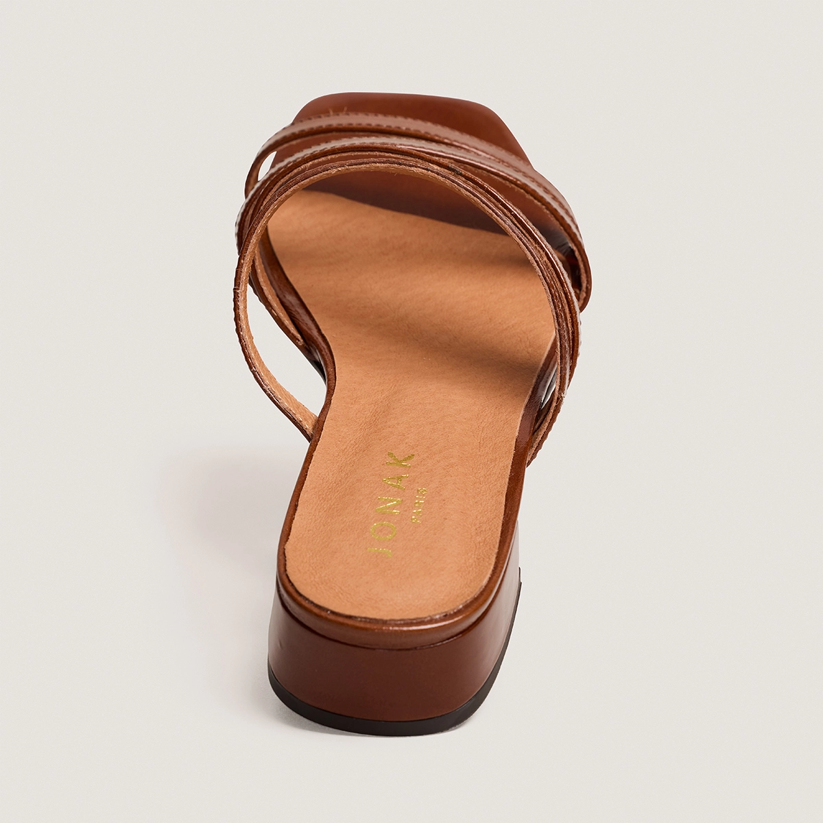 Low-heel mules with thin straps in caramel shiny leather | ALPILLES