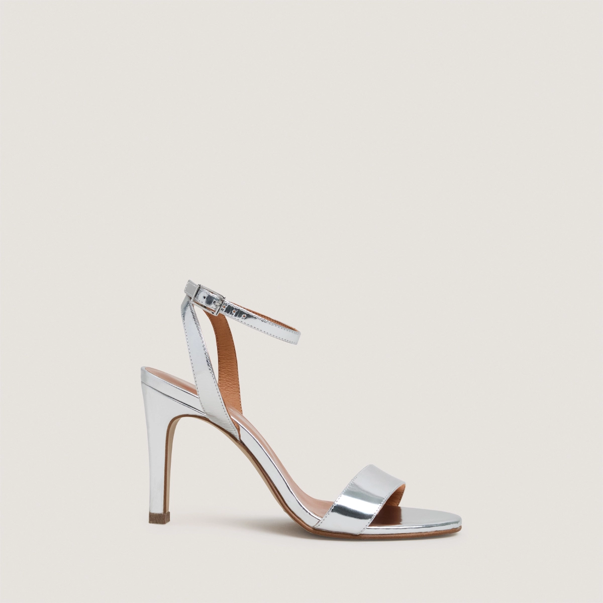 High-heel ankle-strap sandals in silver mirror leather | DILECTA