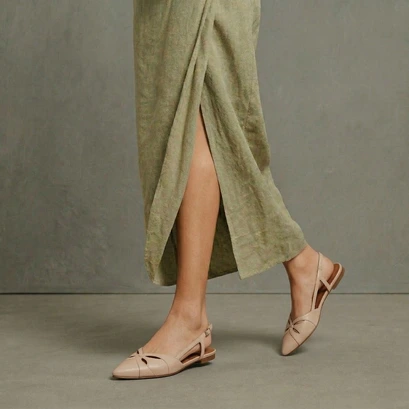 Pointed-toe slingback ballet flats in sand pleated patent leather | damoura