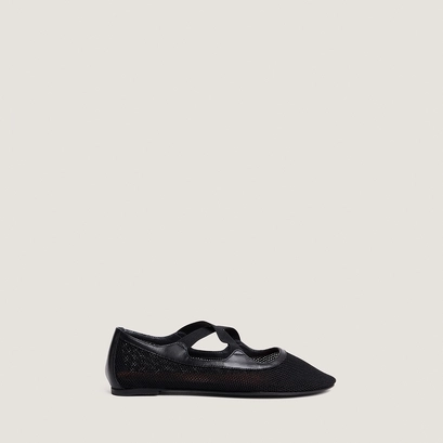 Elasticated ballet flats in black mesh and black leather | dessin
