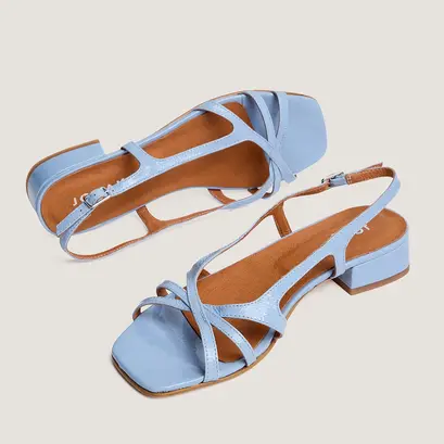 Low-heel sandals in sky blue pleated patent leather | ARGOS