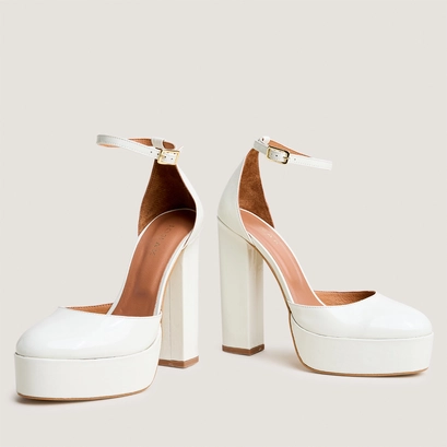 Platform high-heel mary janes in ecru patent leather | voeu