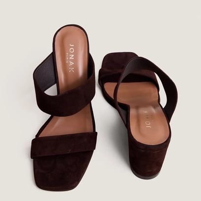Wedge mules in brown suede | voyelle