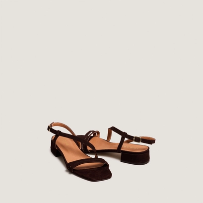 Low-heel sandals in brown suede | anaya