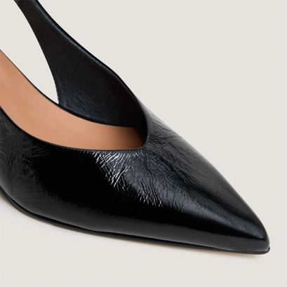 Low-wedge slingback pumps in black shiny  leather | doleance