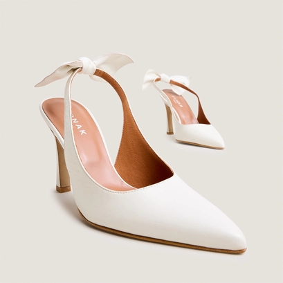 Slingback pumps in ecru leather | devenir