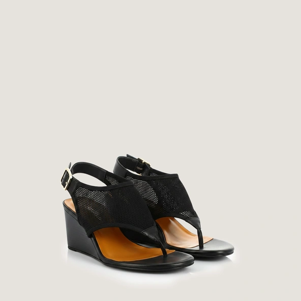 Wedge sandals with adjustable straps in black mesh and black leather | DABLA